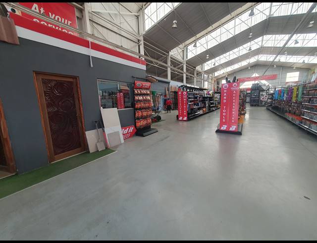 1,690M² WAREHOUSE FOR SALE IN ORMONDE